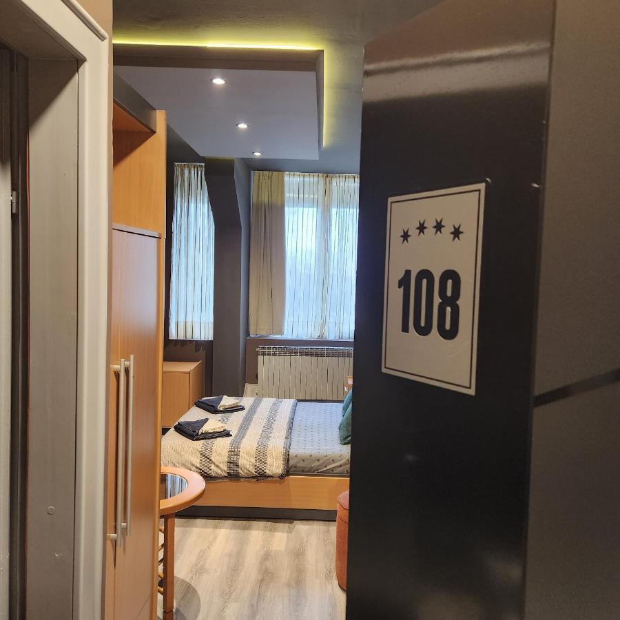 In Club Lejlighedshotel Vrnjačka Banja Eksteriør billede
